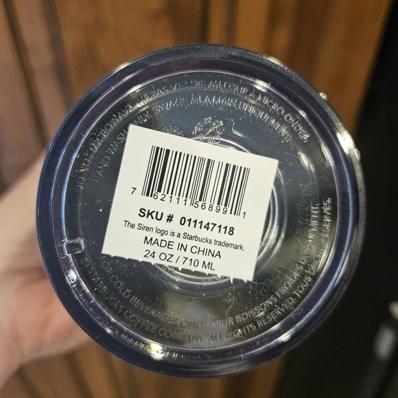 2023 Starbucks Holiday Edition 24oz Venti Travel Cup New With Tags - Picture 6 of 8